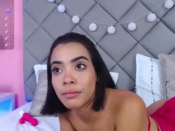 Saraschmitt Chaturbate stream image from January 31, 2025
