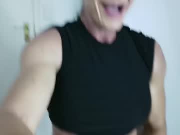 Gymbunnie Chaturbate stream image from January 31, 2025