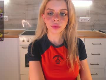 Lindacrystalofc Chaturbate stream image from January 31, 2025
