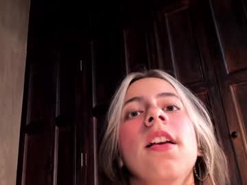 Artemisablake Chaturbate stream image from January 31, 2025