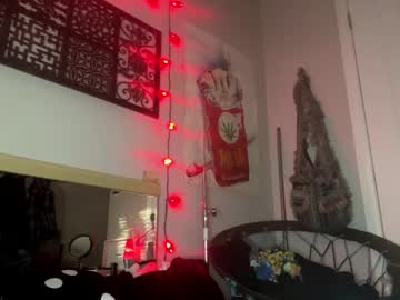 Crylei Chaturbate stream image from January 31, 2025