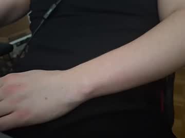 Perryli Chaturbate stream image from January 31, 2025