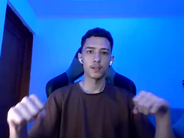 Santi_Twink19 Chaturbate stream image from January 31, 2025