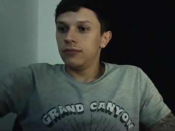 Davebroww Chaturbate stream image from January 31, 2025