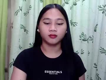 Petite_Trish Chaturbate stream image from January 31, 2025