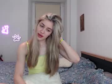 Hot_Berry69 Chaturbate stream image from February 01, 2025