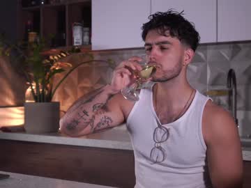 Noha_Miler Chaturbate stream image from February 01, 2025
