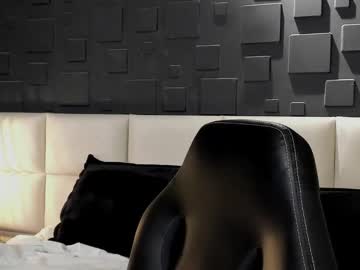 Dann_Saenz Chaturbate stream image from February 01, 2025