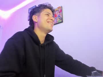 Domi_Master Chaturbate stream image from February 01, 2025