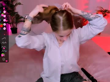 _Mari_Clark Chaturbate stream image from February 01, 2025