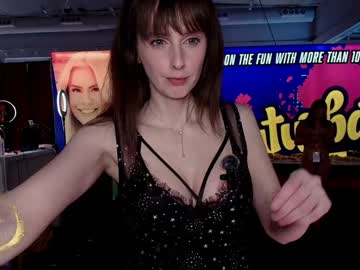 Foxy_Gamer Chaturbate stream image from February 01, 2025