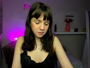 Kaycyy_Blunt Chaturbate stream image from February 01, 2025