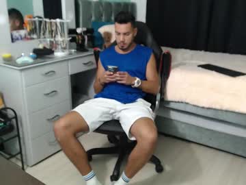 Kenfenty Chaturbate stream image from February 01, 2025