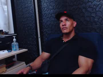 Viktorherrera Chaturbate stream image from February 01, 2025