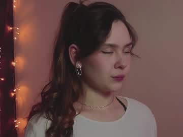 Graceboon Chaturbate stream image from February 01, 2025