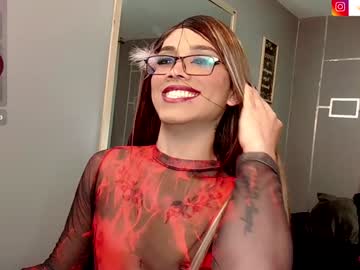 Bitch_Capelli Chaturbate stream image from February 01, 2025