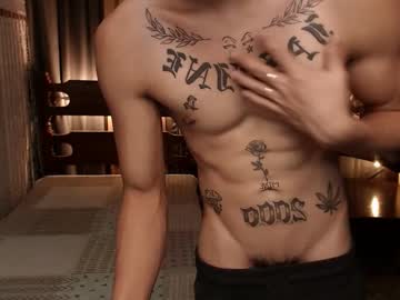 Justine_Hunk Chaturbate stream image from February 01, 2025