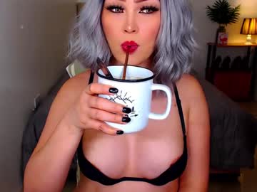 Legendaryxqueen Chaturbate stream image from February 01, 2025