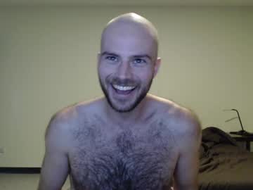 Oliverclotheson Chaturbate stream image from February 01, 2025