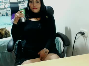Sahotlove1 Chaturbate stream image from February 01, 2025