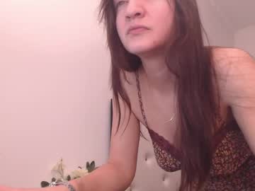 Celinemirage Chaturbate stream image from February 01, 2025