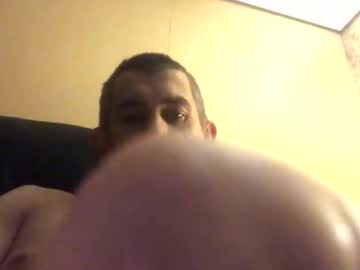 Cinderbrik Chaturbate stream image from February 01, 2025