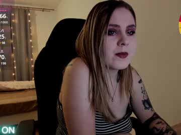 Oliviamunk Chaturbate stream image from February 01, 2025