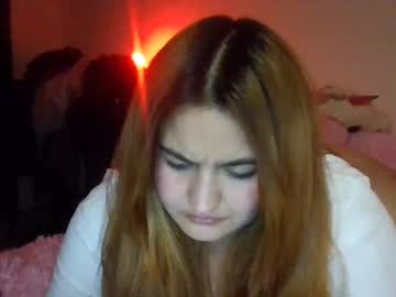 Sara_Valentina19 Chaturbate stream image from February 01, 2025