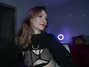 Sweetvelvetpeach Chaturbate stream image from February 01, 2025