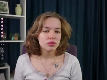 Berenicecoleson Chaturbate stream image from February 01, 2025