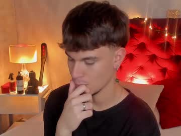 Liam_Thunder Chaturbate stream image from February 01, 2025