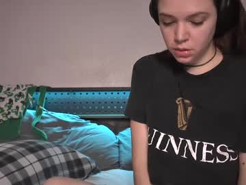 Littlejessielov Chaturbate stream image from February 01, 2025