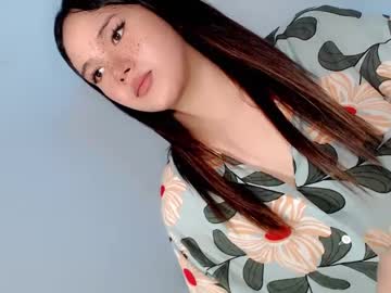 Yourlovingpearl Chaturbate stream image from February 01, 2025
