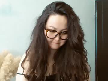 Dalidayes Chaturbate stream image from February 01, 2025