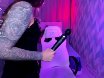 Reginahawkkk Chaturbate stream image from February 01, 2025