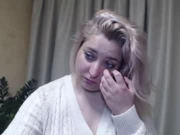 Ohsweetiren Chaturbate stream image from February 01, 2025