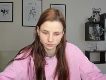 Olivianipple Chaturbate stream image from February 01, 2025