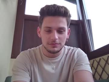 Roberto_Twink1 Chaturbate stream image from February 01, 2025