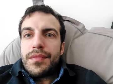 Softndwear Chaturbate stream image from February 01, 2025