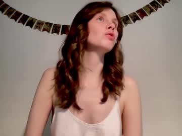 Nikki_Mi Chaturbate stream image from February 01, 2025