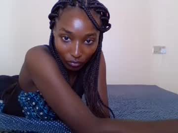 Sexxy_Liney Chaturbate stream image from February 01, 2025