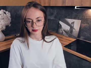 Berenicecoppinger Chaturbate stream image from February 01, 2025