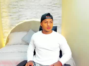 Lennox_Ray Chaturbate stream image from February 01, 2025