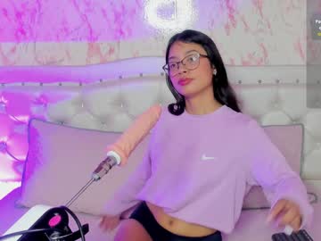 Lovelyalaia Chaturbate stream image from February 01, 2025
