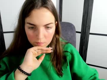 Mariliaa_ Chaturbate stream image from February 01, 2025