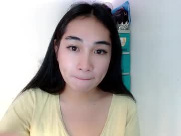 Sweetlilly_18 Chaturbate stream image from February 01, 2025