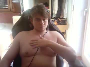 Iloveyoutoo2000 Chaturbate stream image from February 01, 2025