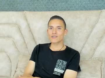 Skinnyhot_Wm Chaturbate stream image from February 01, 2025