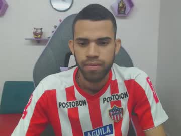 Adri_Sexboy Chaturbate stream image from February 01, 2025