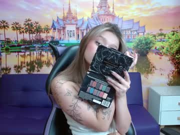 Alyy_Cute Chaturbate stream image from February 01, 2025